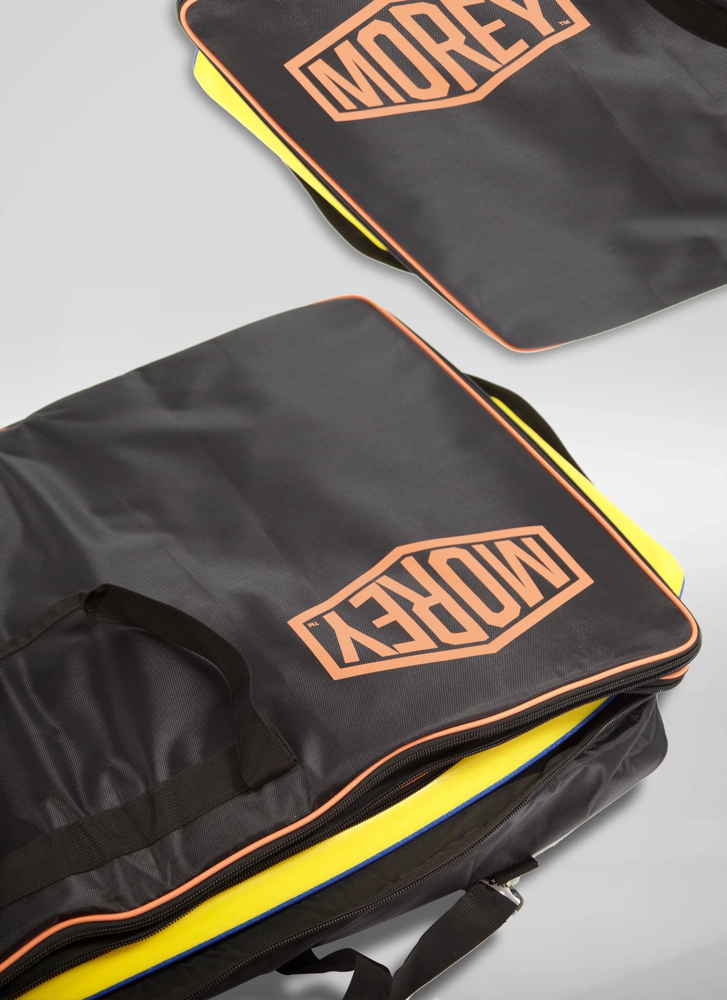 travel-wheely-bodyboard-bag-q8 TRAVELBODYBOARDBAGZOOM.webp